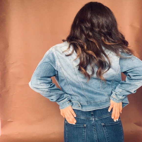 Jean Jacket - Picture 6 of 7